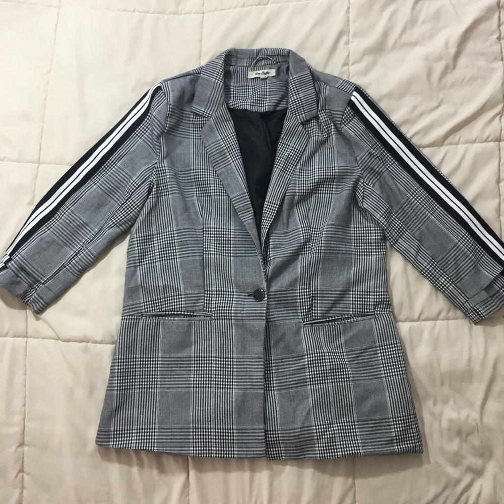 Miss Selfie Plaid Jacket
